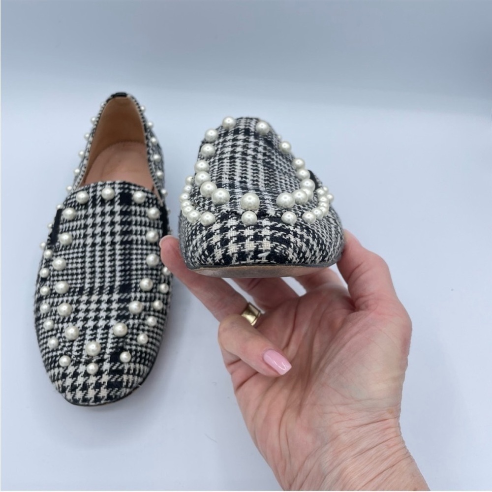 EUC J Crew Black and White Twwed Loafers with Faux Pearls - Picture 9 of 12